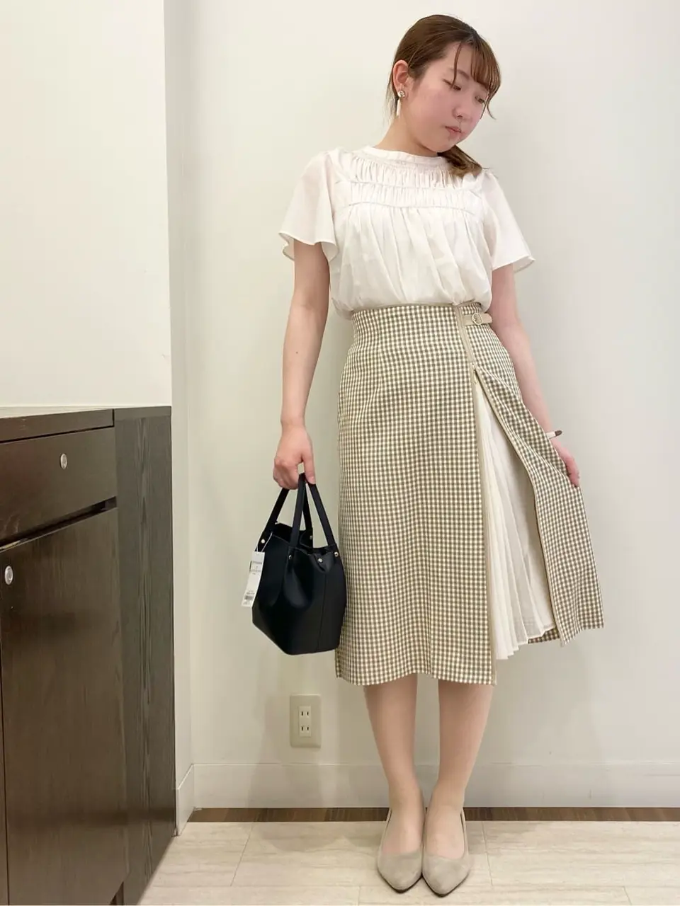 ANY SIS スタッフ コーディネート画像