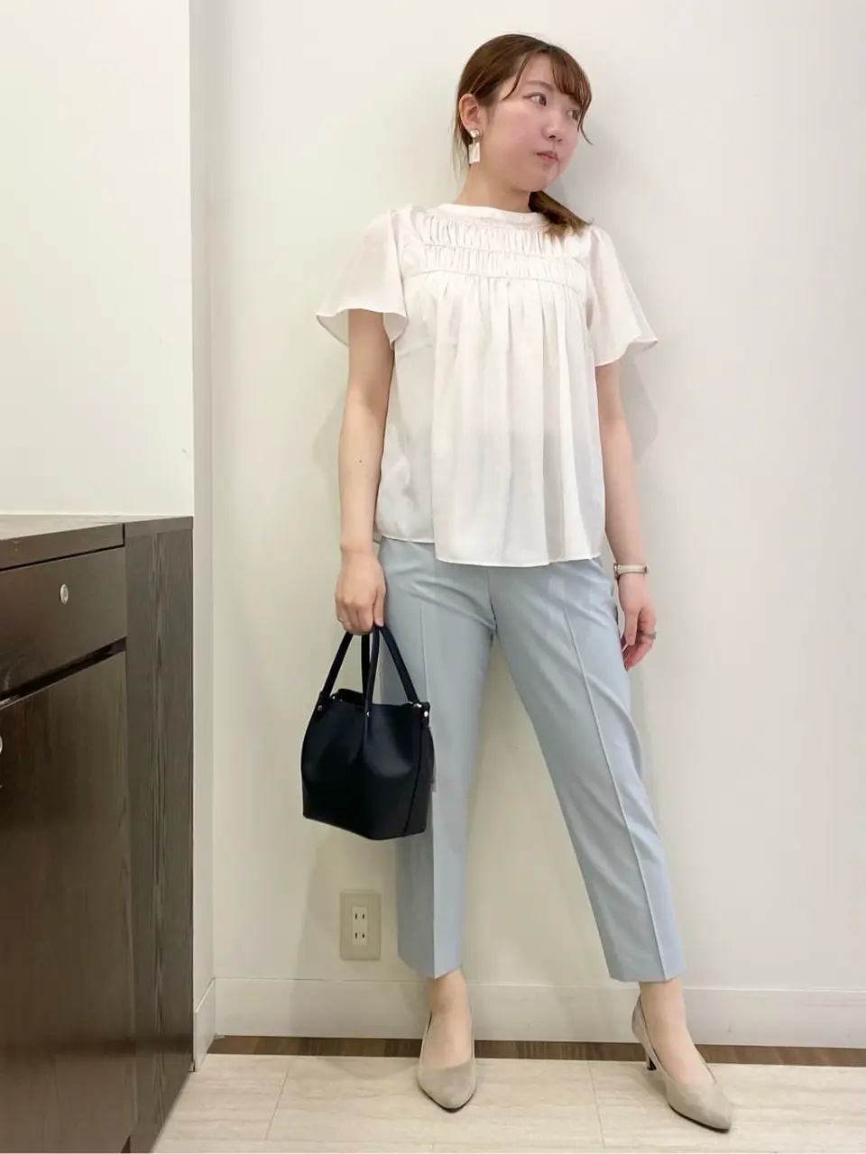 ANY SIS スタッフ コーディネート画像