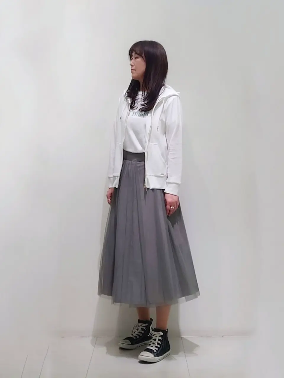 ANY SIS スタッフ コーディネート画像