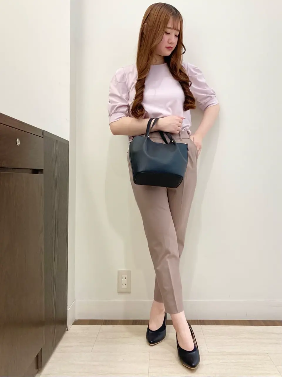 ANY SIS スタッフ コーディネート画像