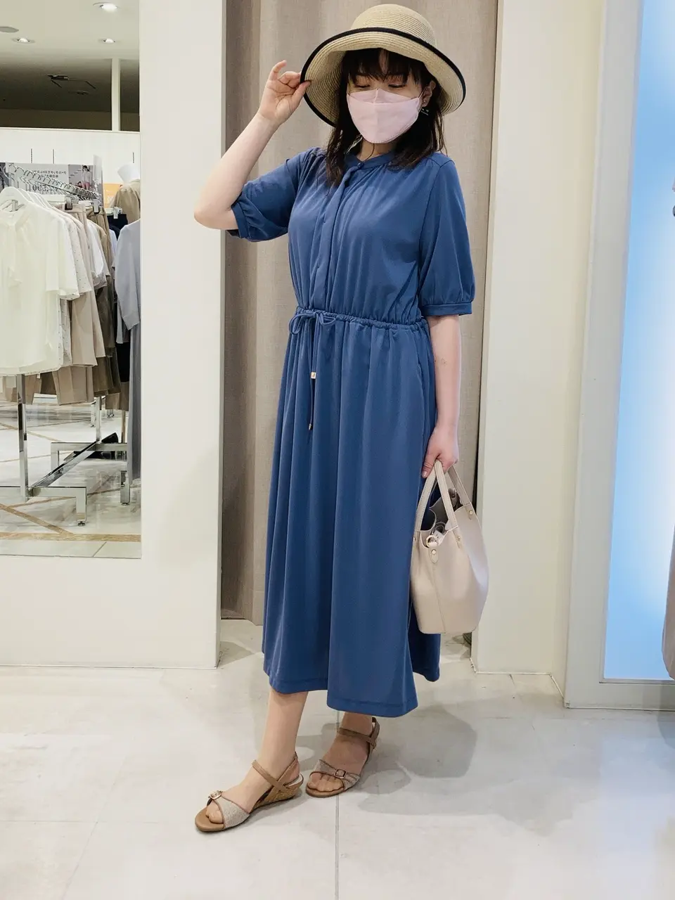 ANY SIS 川根　彩 コーディネート画像