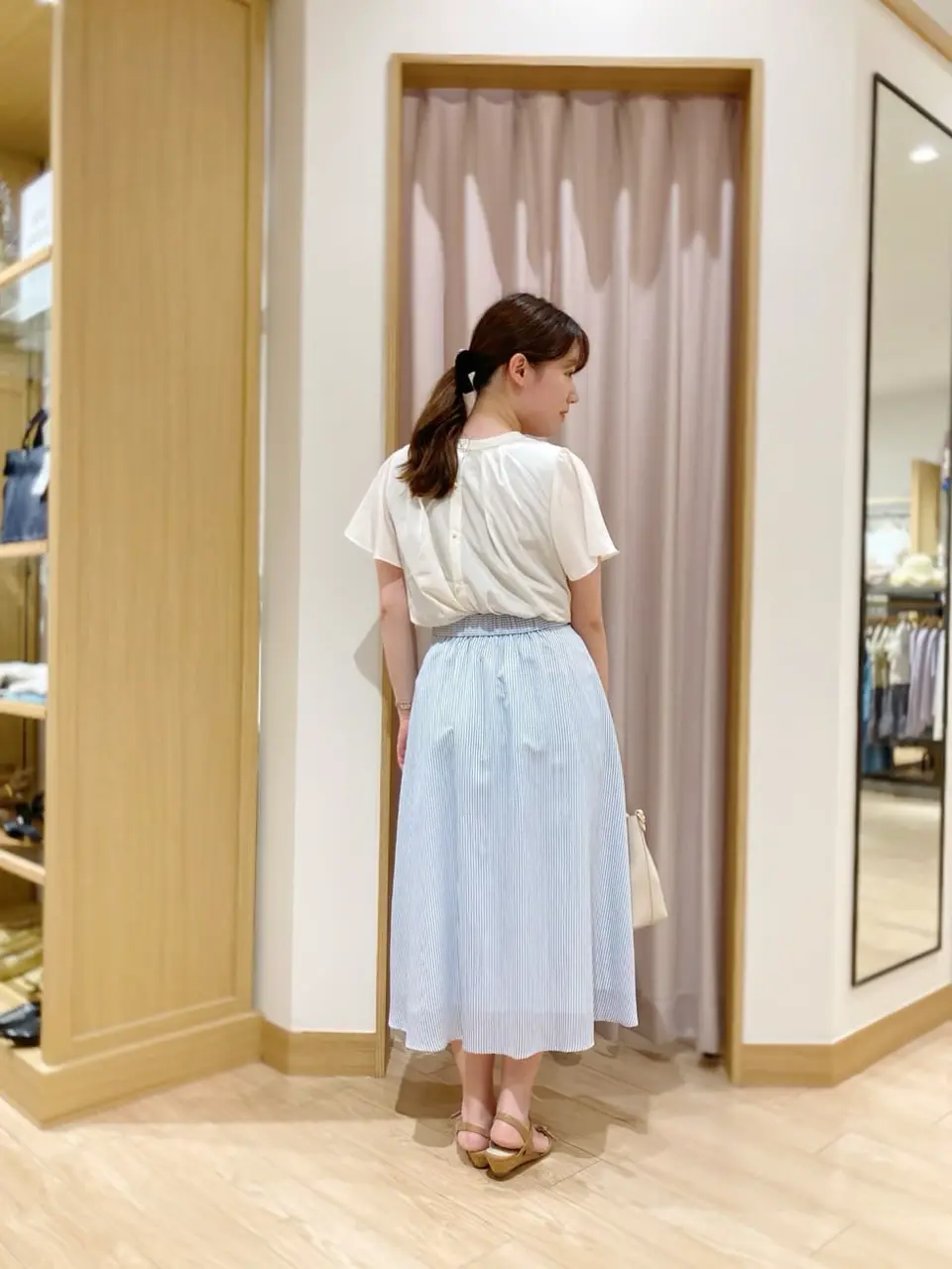 ANY SIS 濱口 コーディネート画像