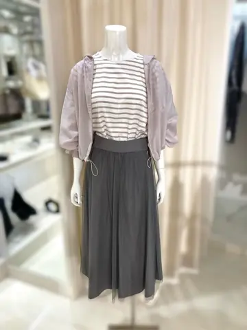 ANY SIS STAFF コーディネート画像