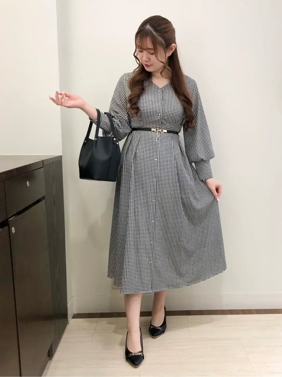 ANY SIS スタッフ コーディネート画像