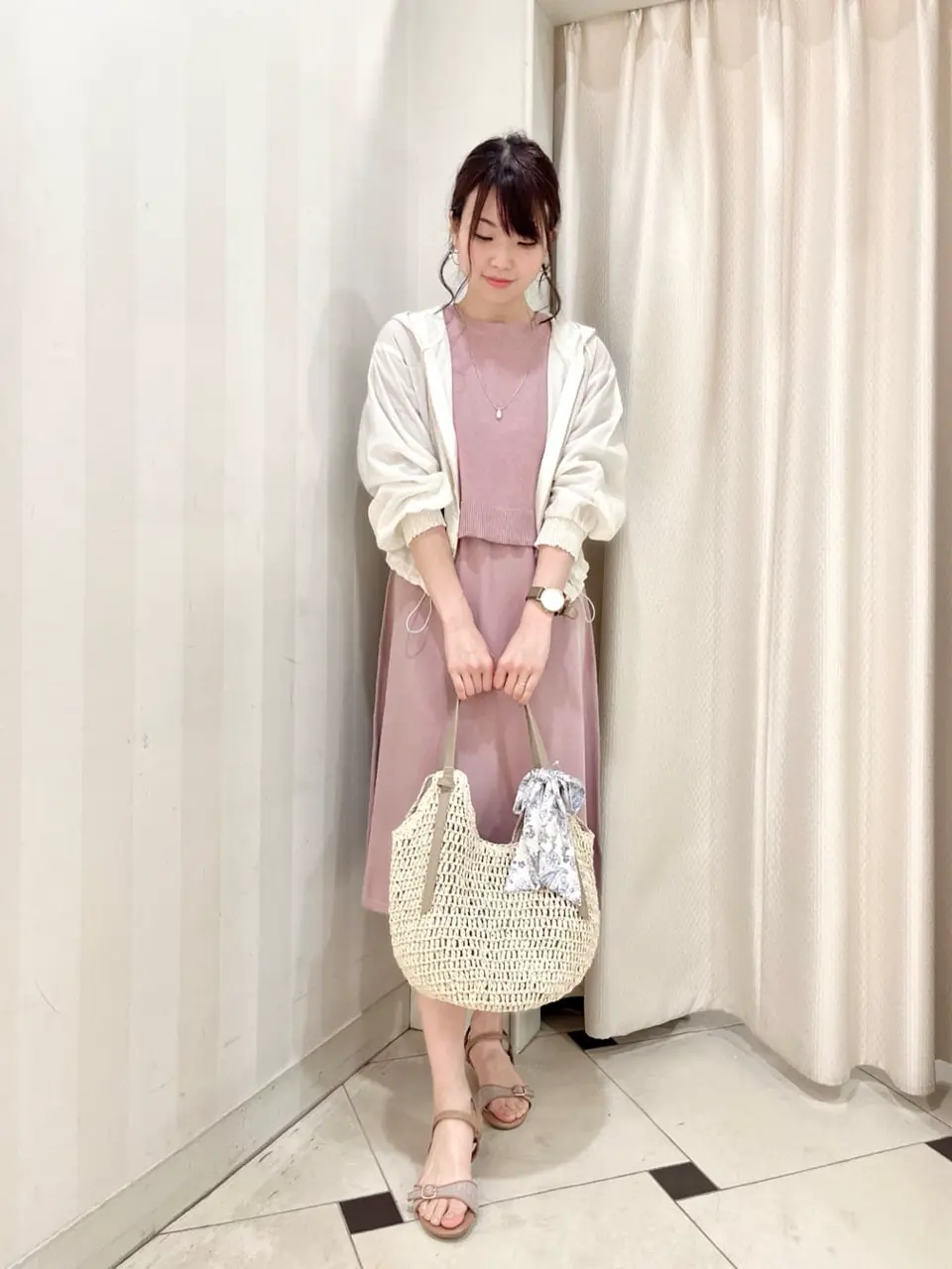  金井 コーディネート画像