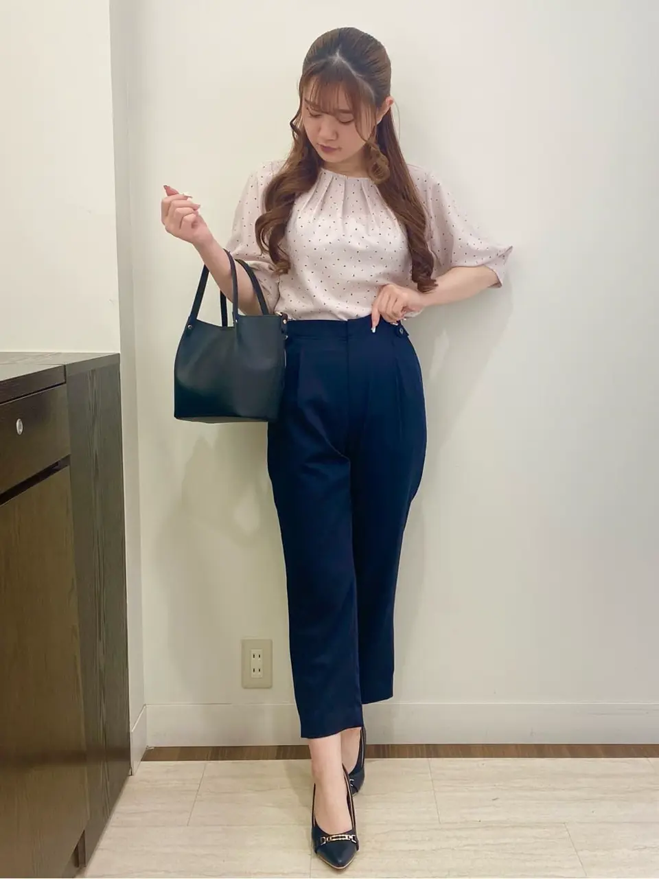 ANY SIS スタッフ コーディネート画像