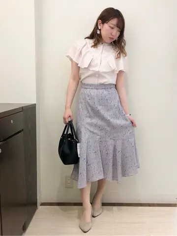 ANY SIS スタッフ コーディネート画像