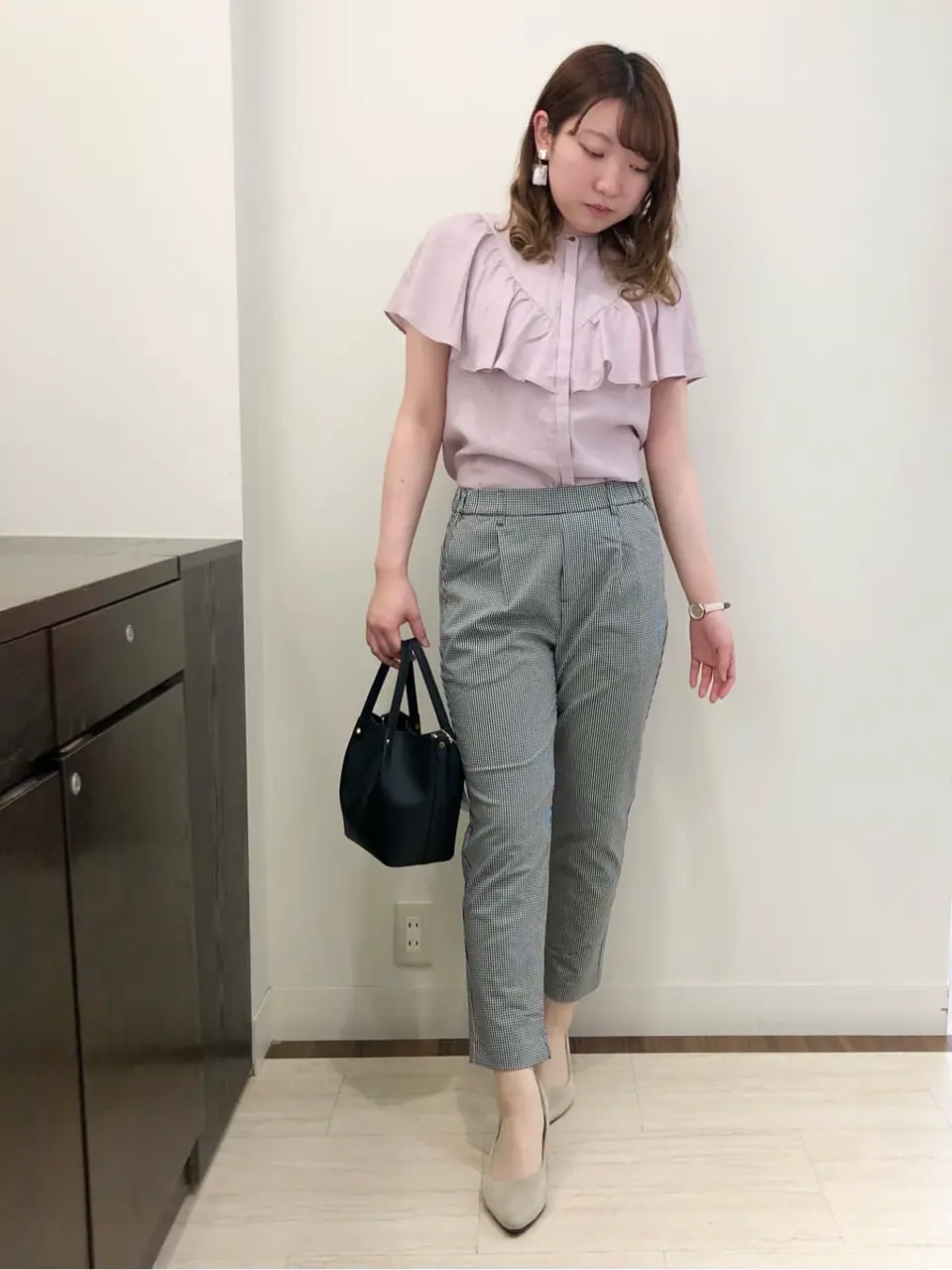 ANY SIS スタッフ コーディネート画像