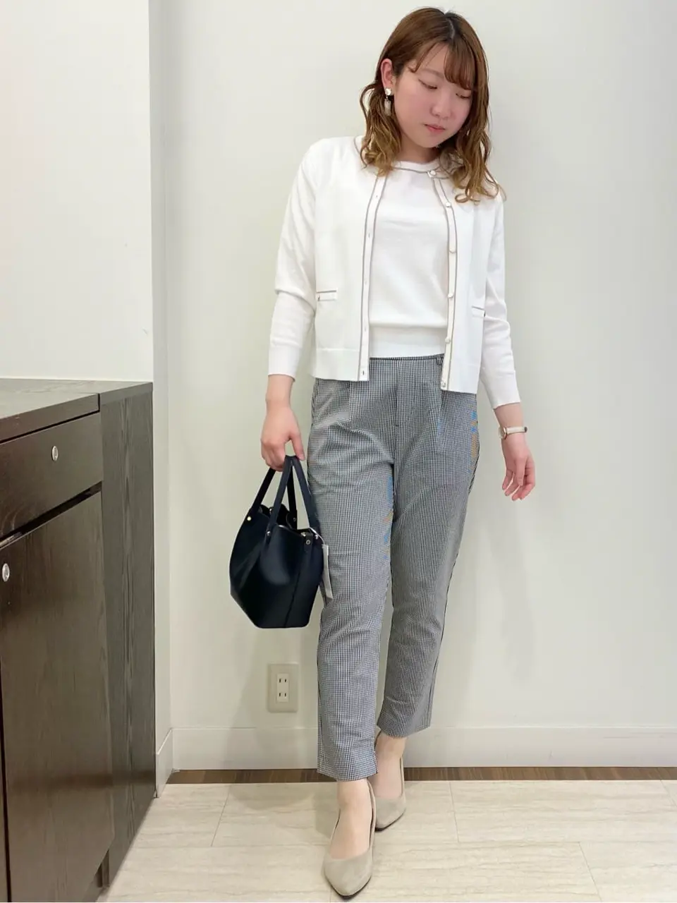 ANY SIS スタッフ コーディネート画像