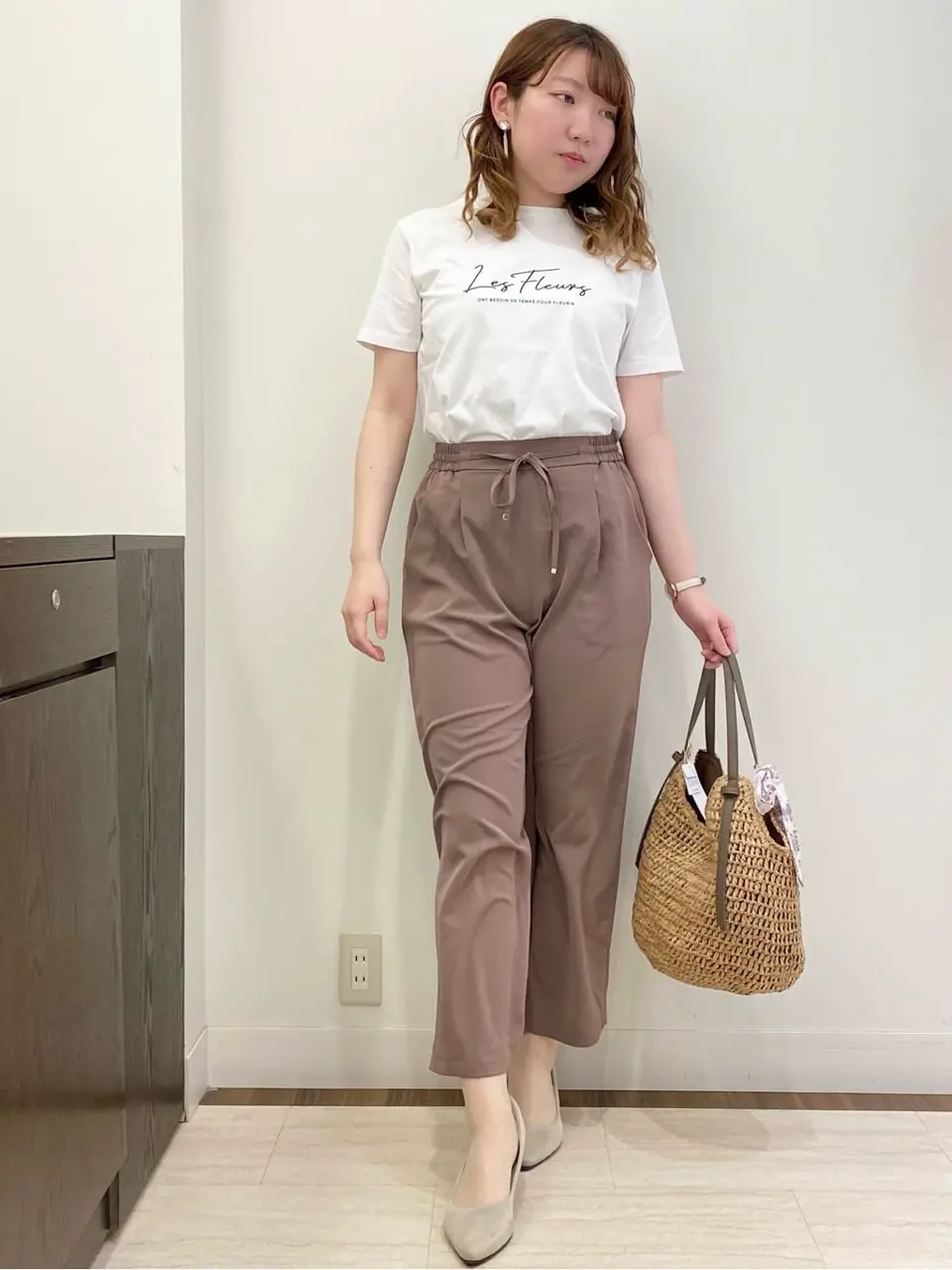 ANY SIS スタッフ コーディネート画像