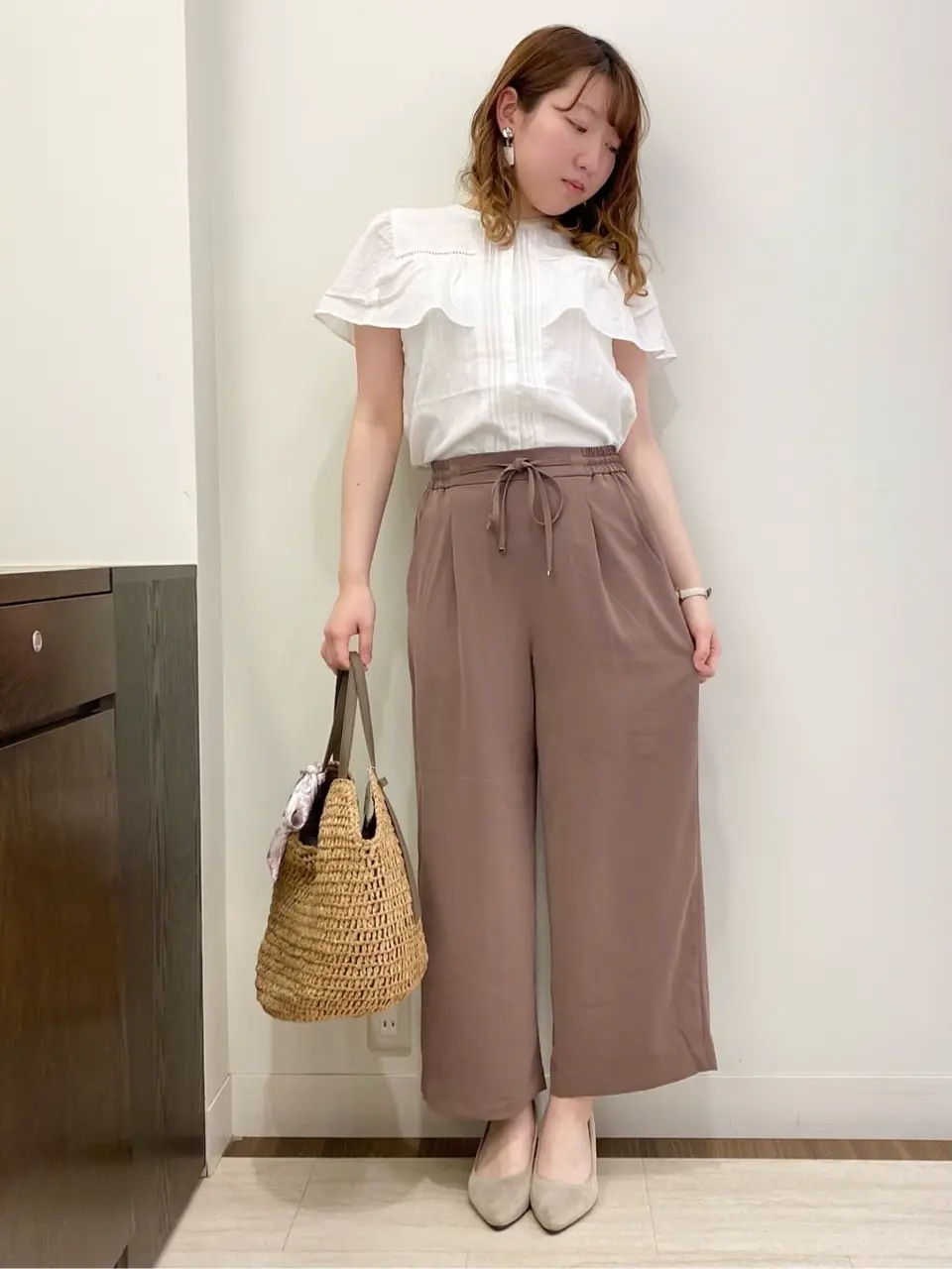 ANY SIS スタッフ コーディネート画像