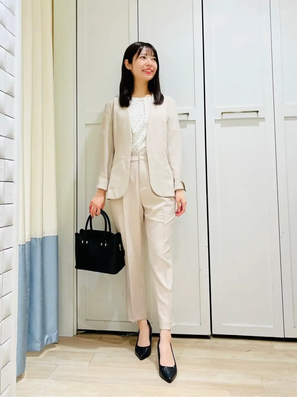 ANY SIS スタッフ コーディネート画像