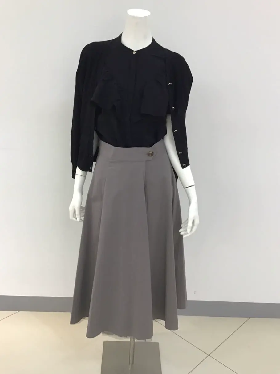 ANY SIS 橋本 コーディネート画像