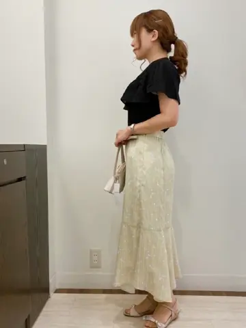 ANY SIS スタッフ コーディネート画像