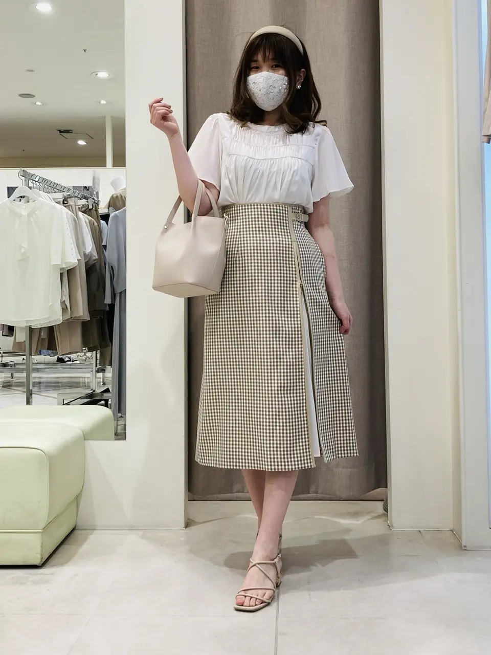 ANY SIS 川根　彩 コーディネート画像