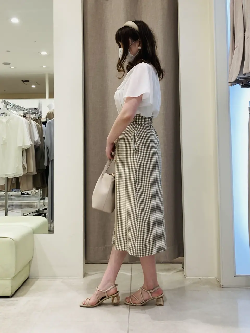 ANY SIS 川根　彩 コーディネート画像