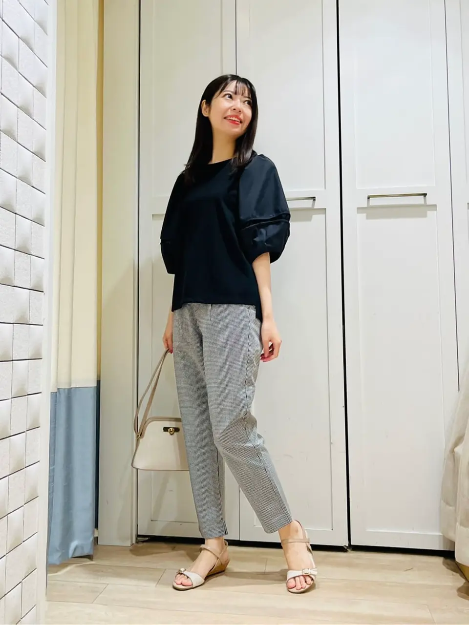 ANY SIS スタッフ コーディネート画像