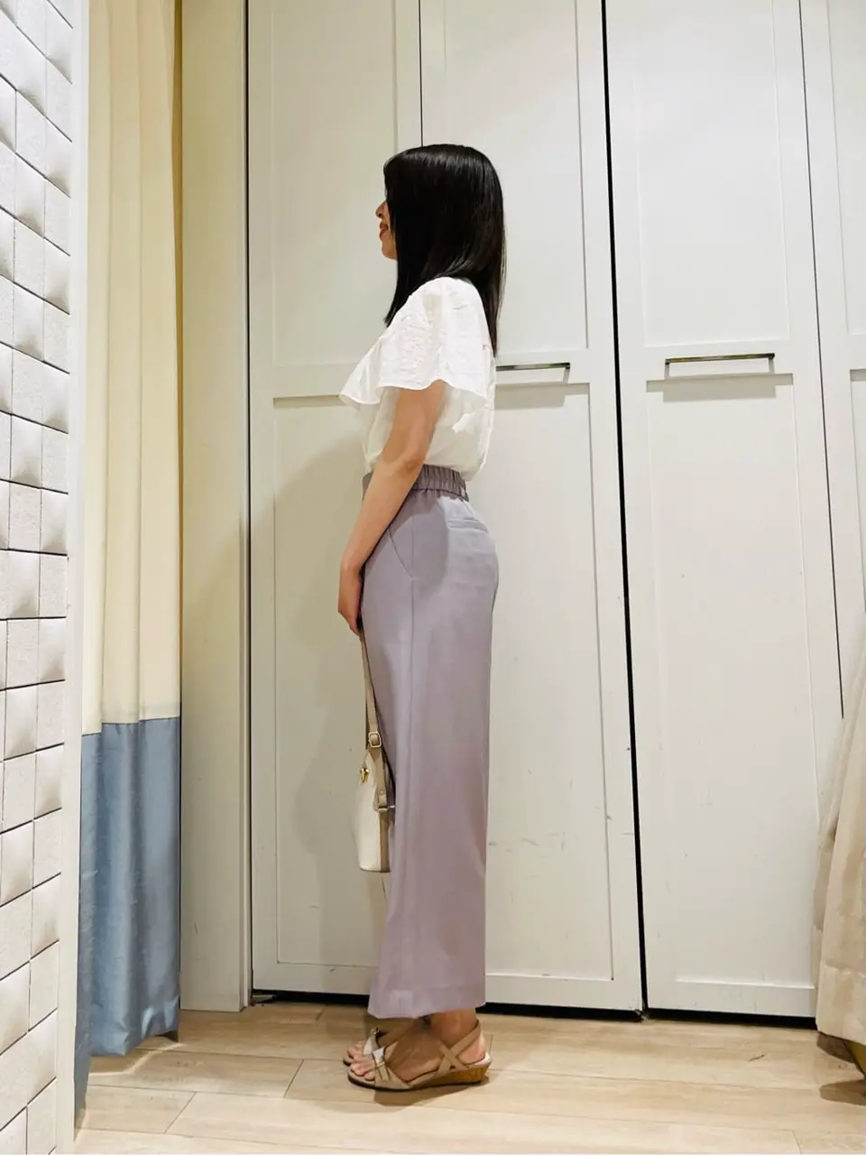 ANY SIS スタッフ コーディネート画像