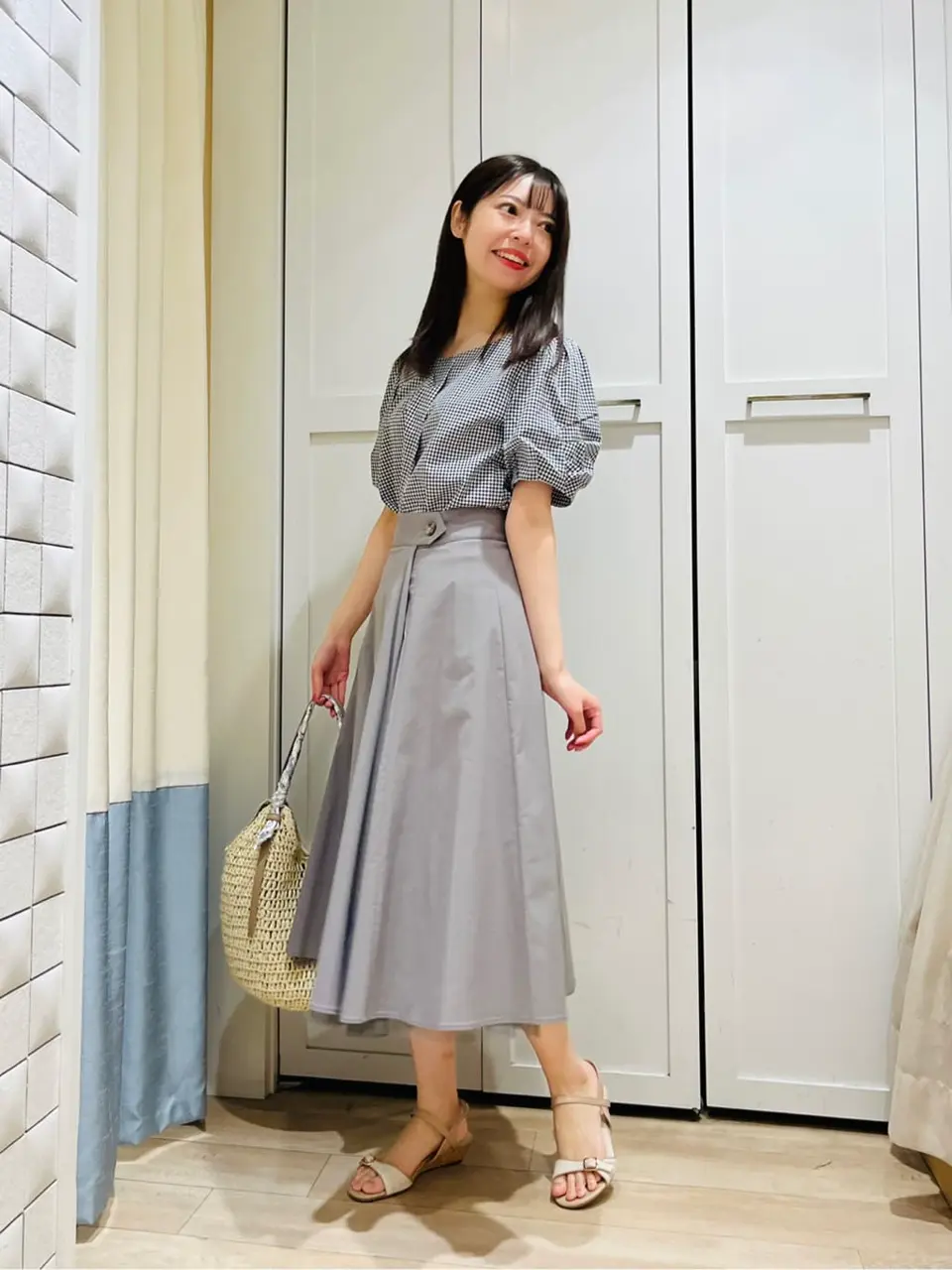 ANY SIS スタッフ コーディネート画像