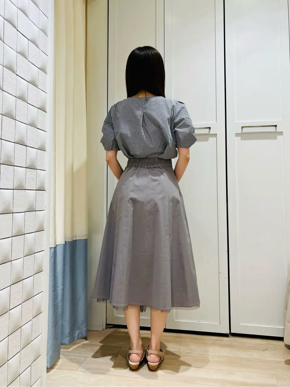 ANY SIS スタッフ コーディネート画像