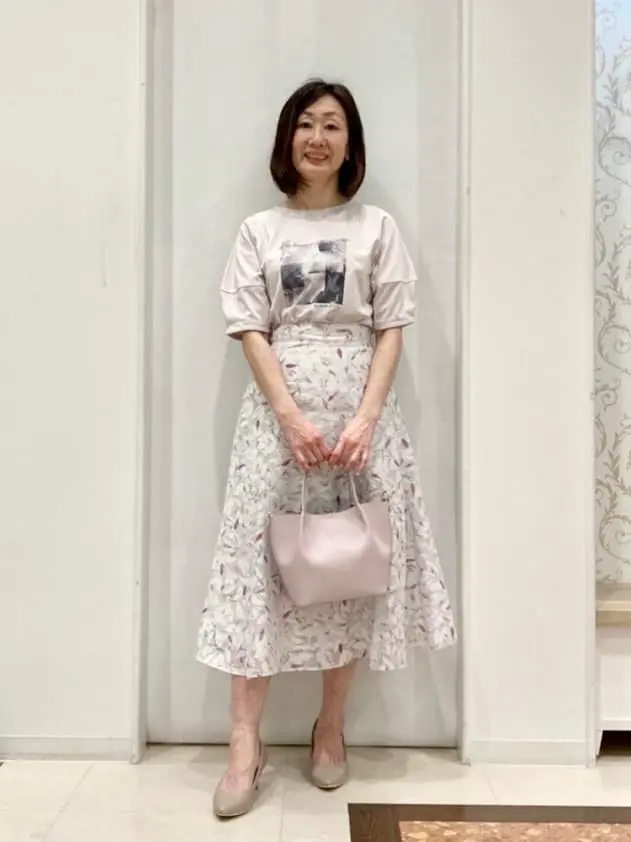 ANY SIS スタッフ コーディネート画像