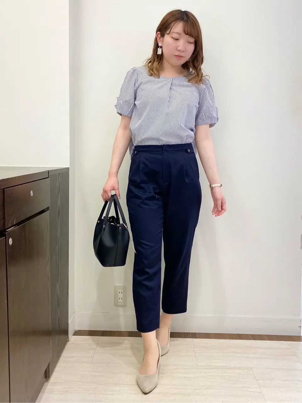 ANY SIS スタッフ コーディネート画像