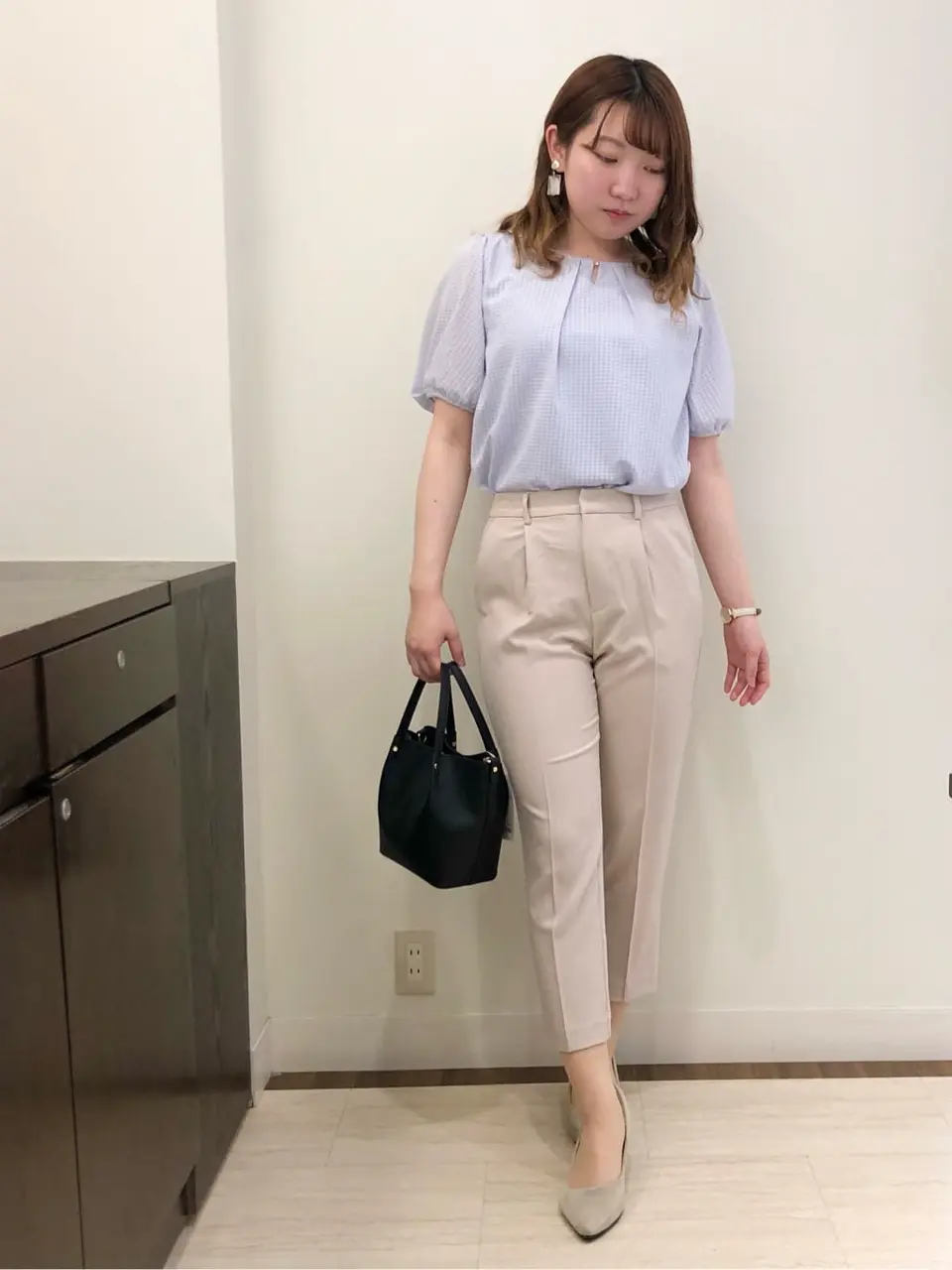 ANY SIS スタッフ コーディネート画像