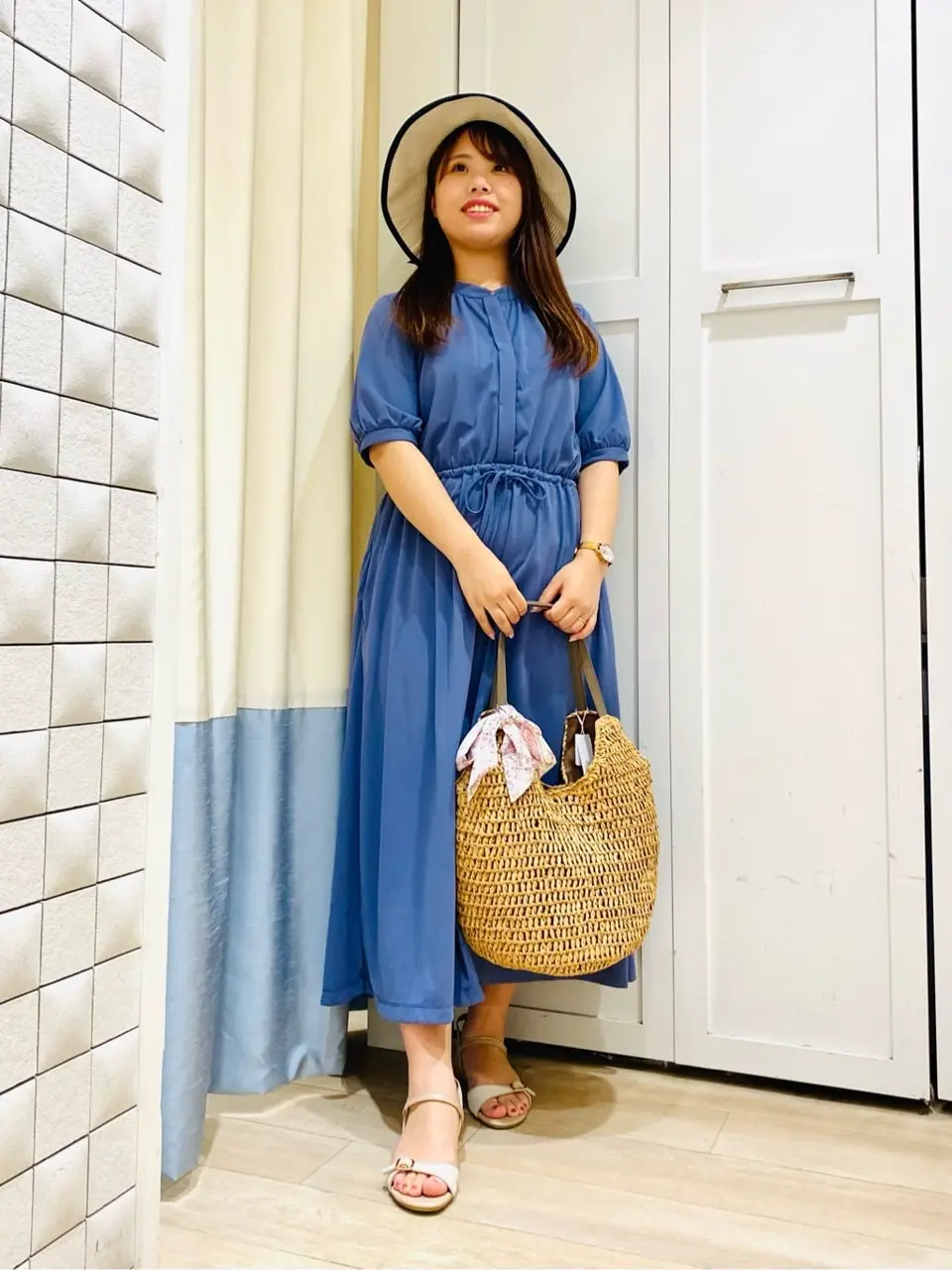 ANY SIS スタッフ コーディネート画像