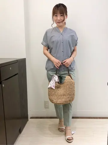 ANY SIS スタッフ コーディネート画像