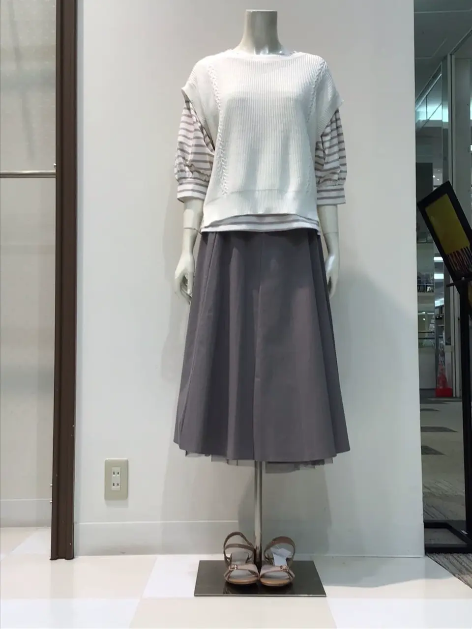 ANY SIS 布川 コーディネート画像