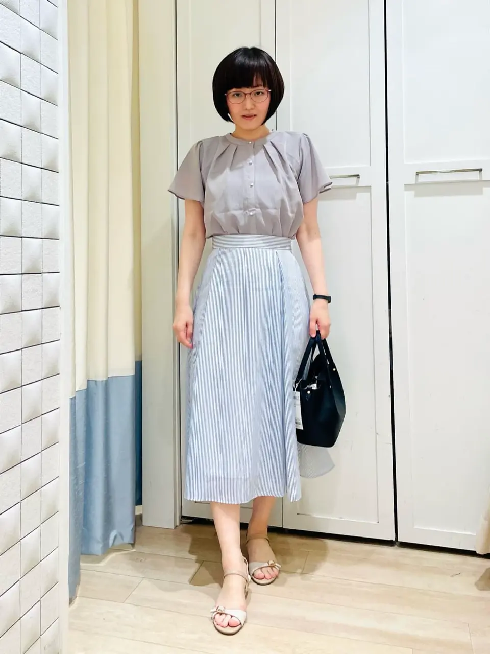 ANY SIS スタッフ コーディネート画像