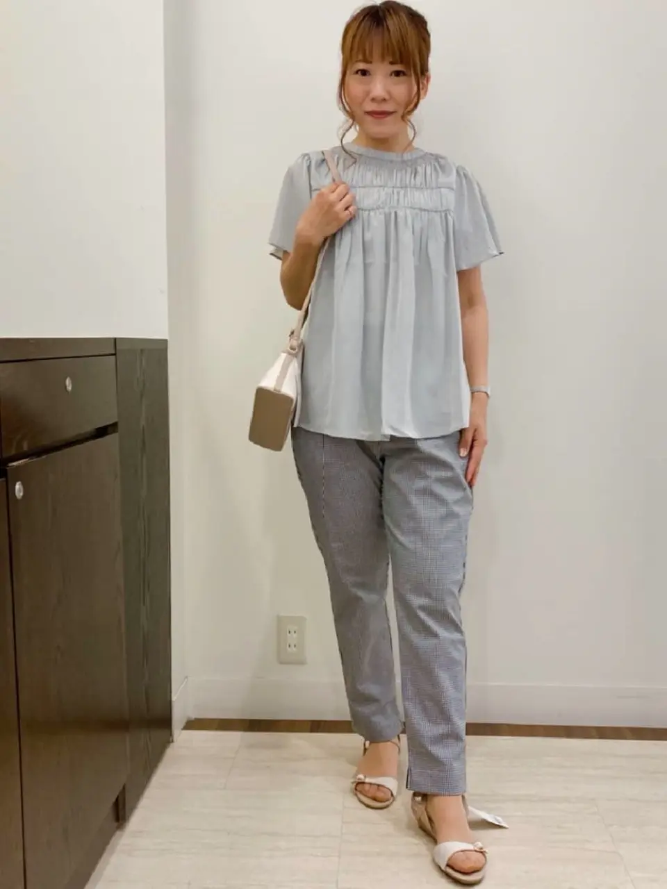 ANY SIS スタッフ コーディネート画像