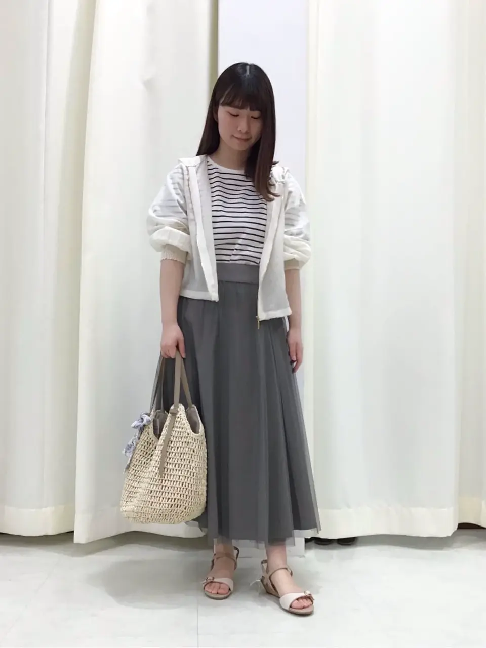 ANY SIS スタッフ コーディネート画像