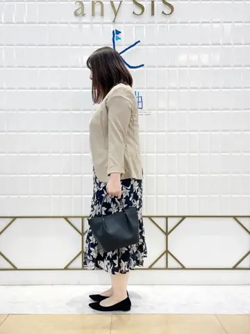 ANY SIS 西田 コーディネート画像