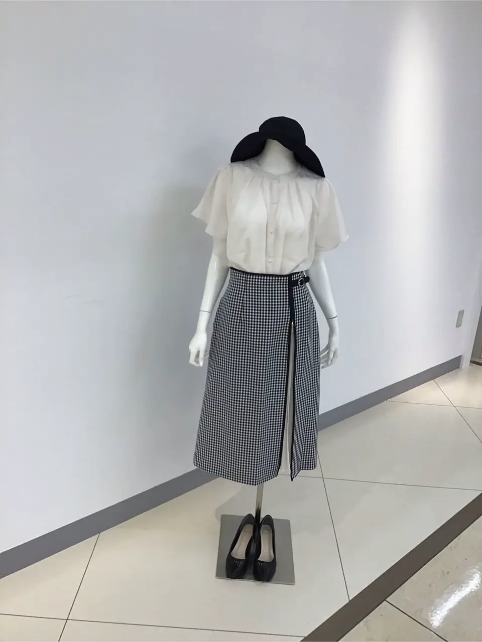 ANY SIS 本田 コーディネート画像