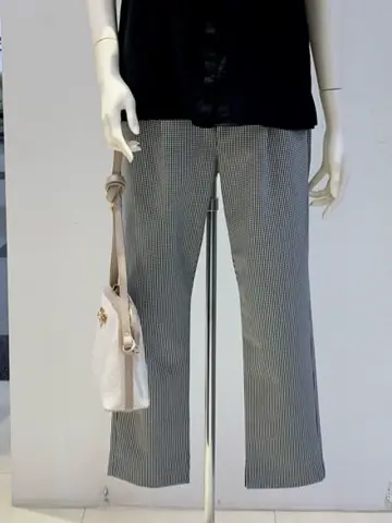 ANY SIS 田中 コーディネート画像