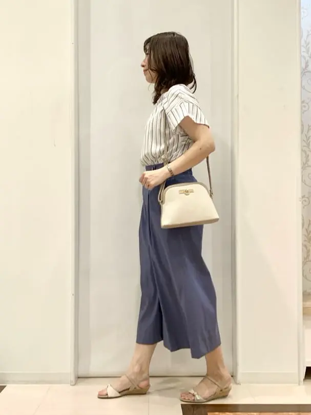 ANY SIS 横田 コーディネート画像