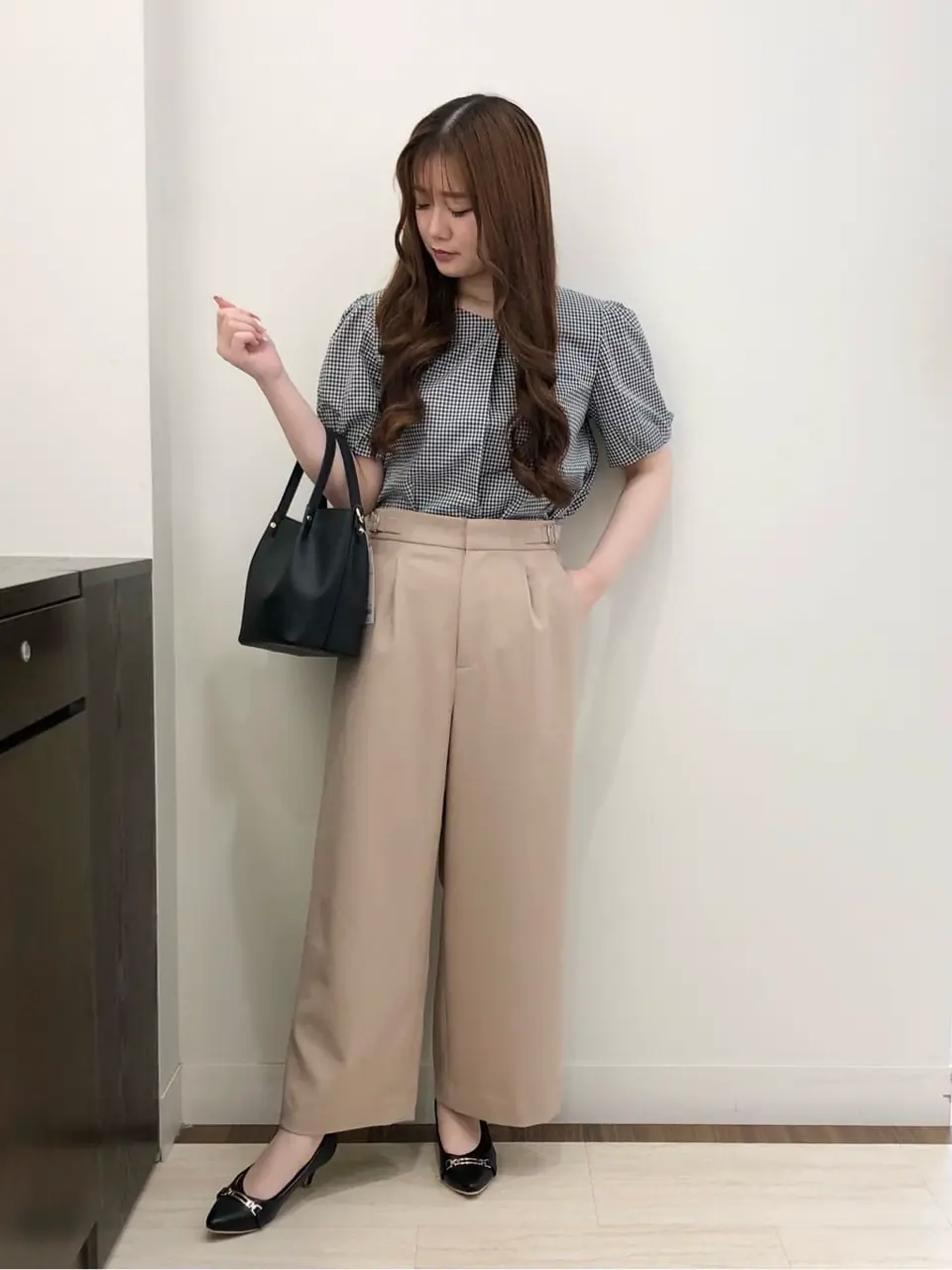 ANY SIS スタッフ コーディネート画像