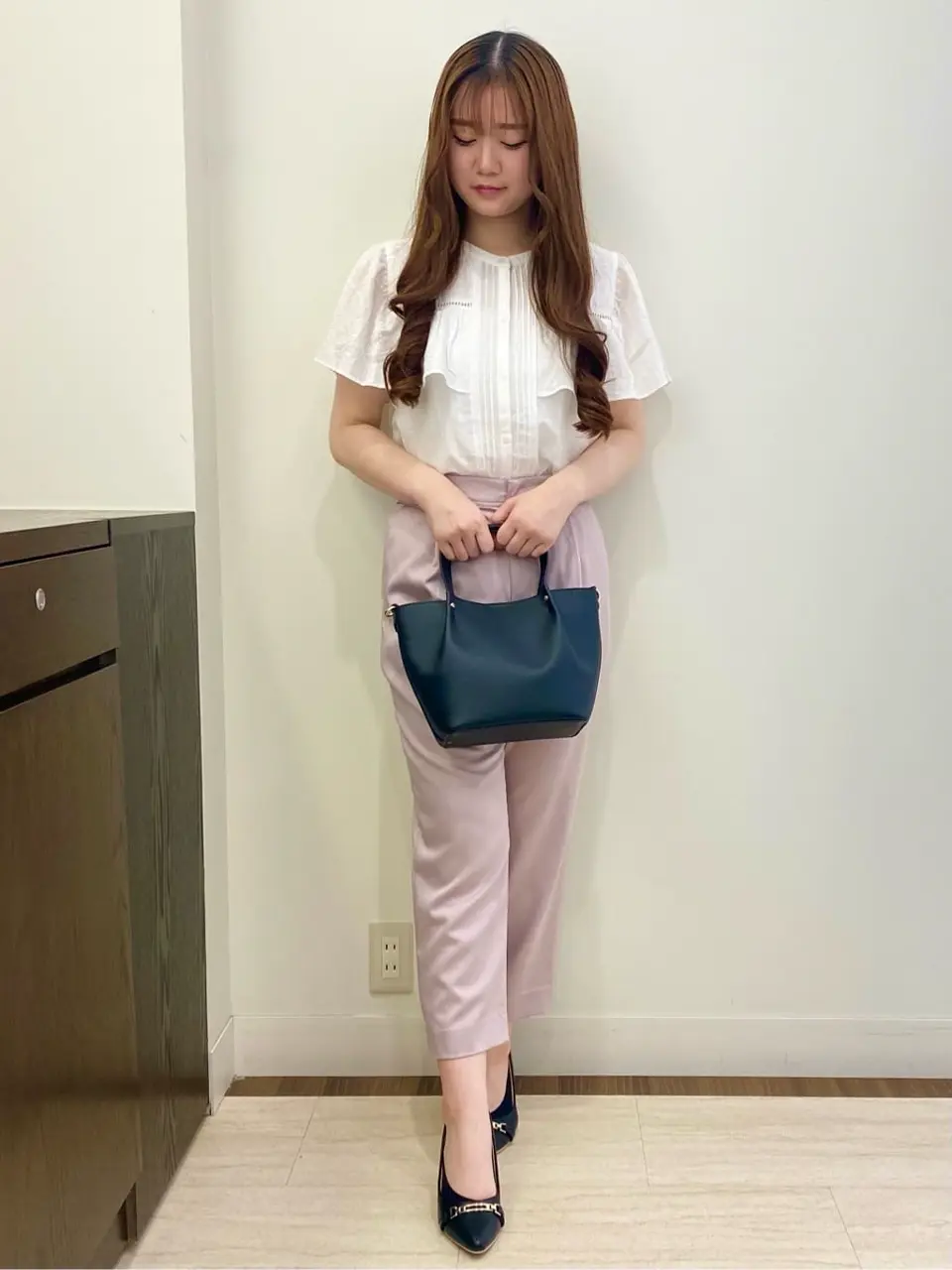 ANY SIS スタッフ コーディネート画像