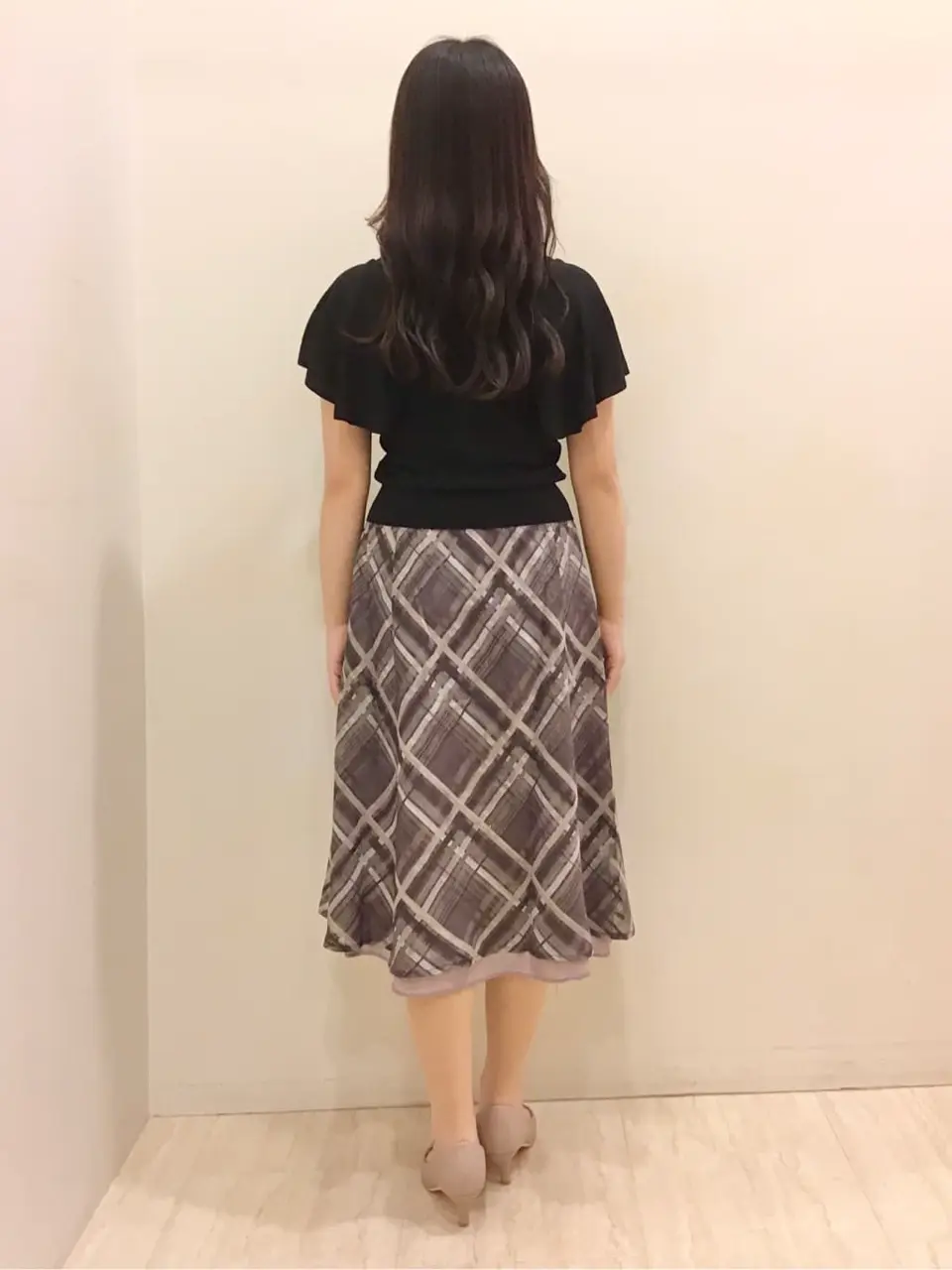 ANY SIS スタッフ コーディネート画像