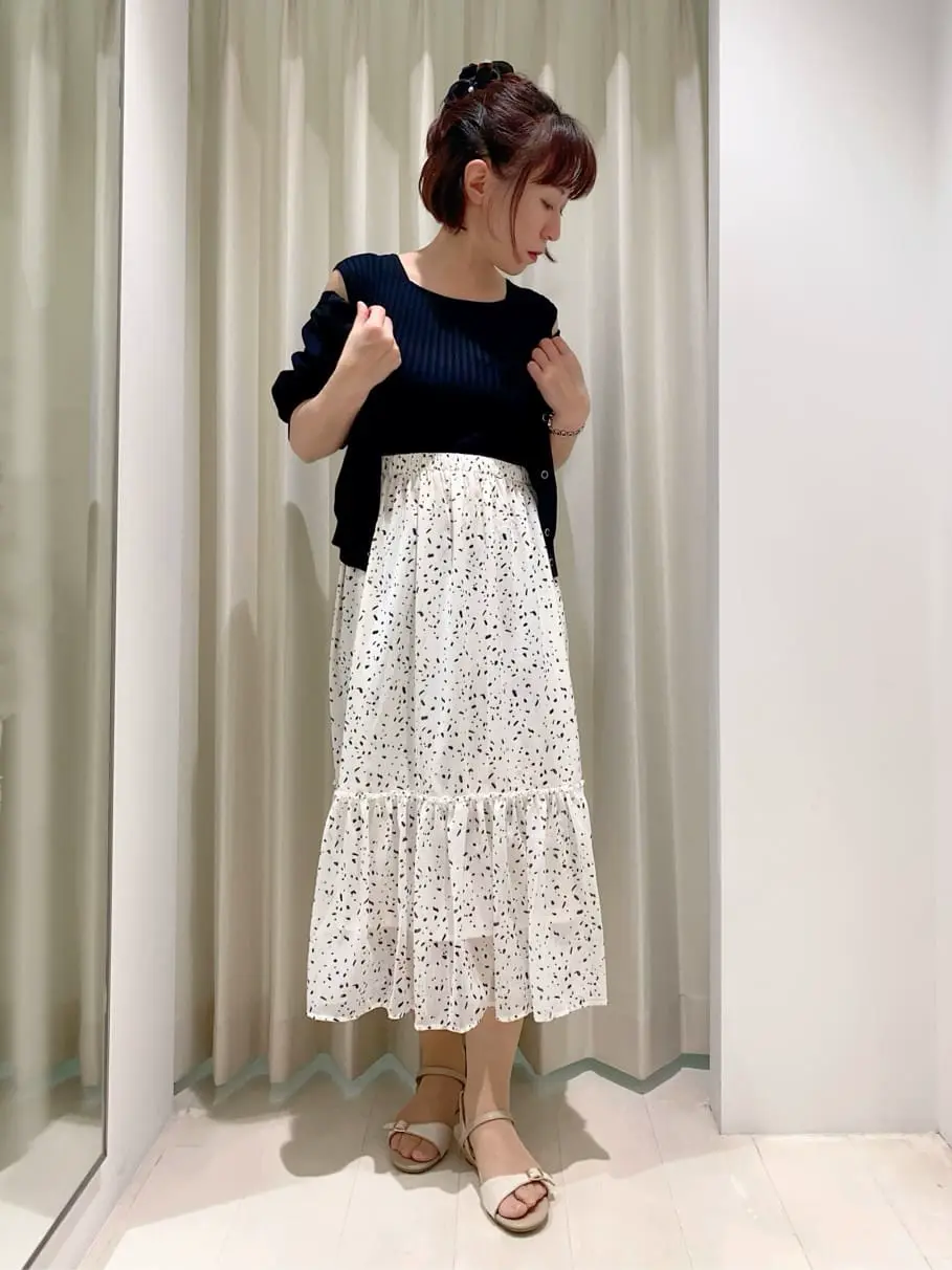 ANY SIS 山田 コーディネート画像