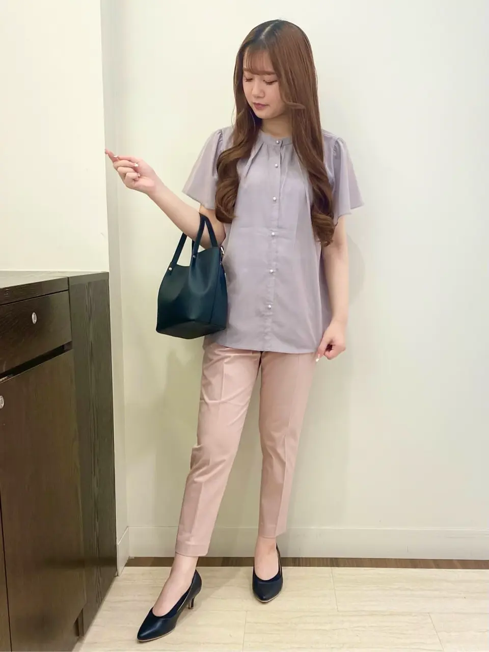 ANY SIS スタッフ コーディネート画像