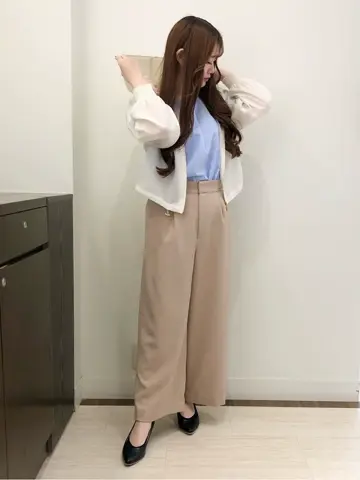 ANY SIS スタッフ コーディネート画像