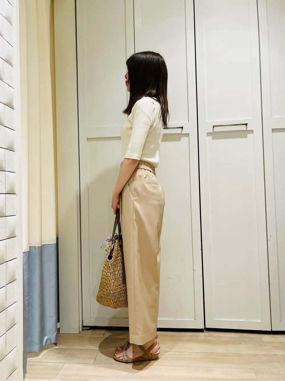 ANY SIS スタッフ コーディネート画像