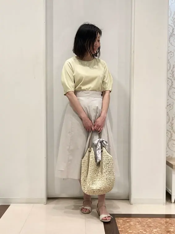 ANY SIS スタッフ コーディネート画像