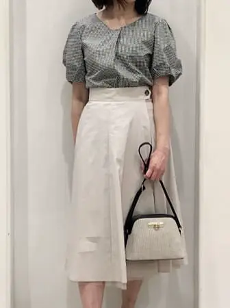 ANY SIS スタッフ コーディネート画像