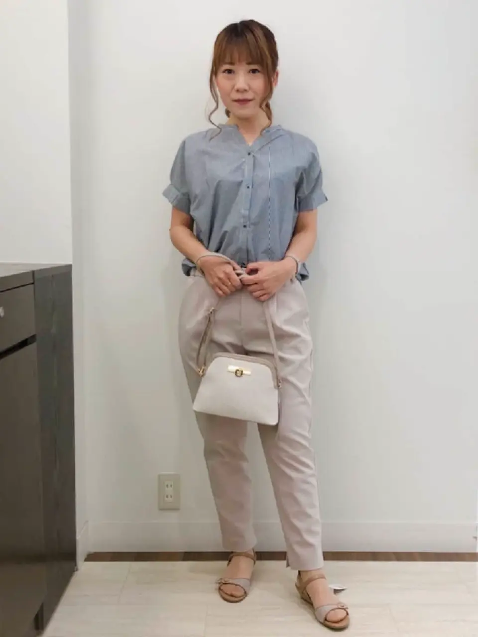 ANY SIS スタッフ コーディネート画像