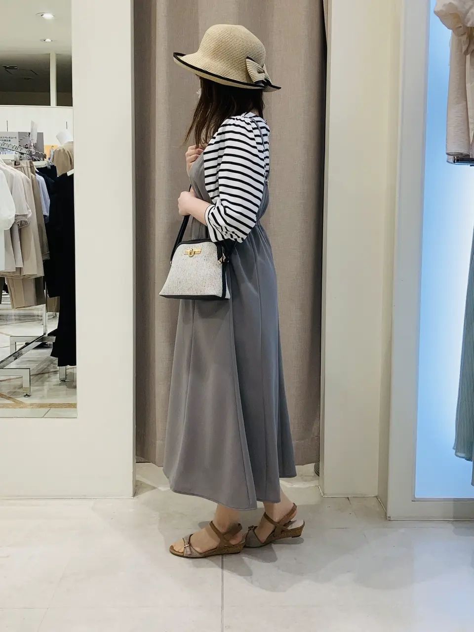 ANY SIS 川根　彩 コーディネート画像