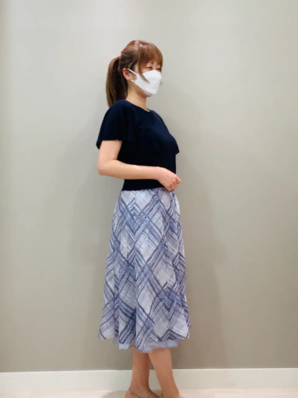 ANY SIS スタッフ コーディネート画像