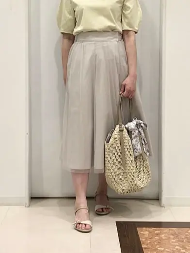 ANY SIS スタッフ コーディネート画像